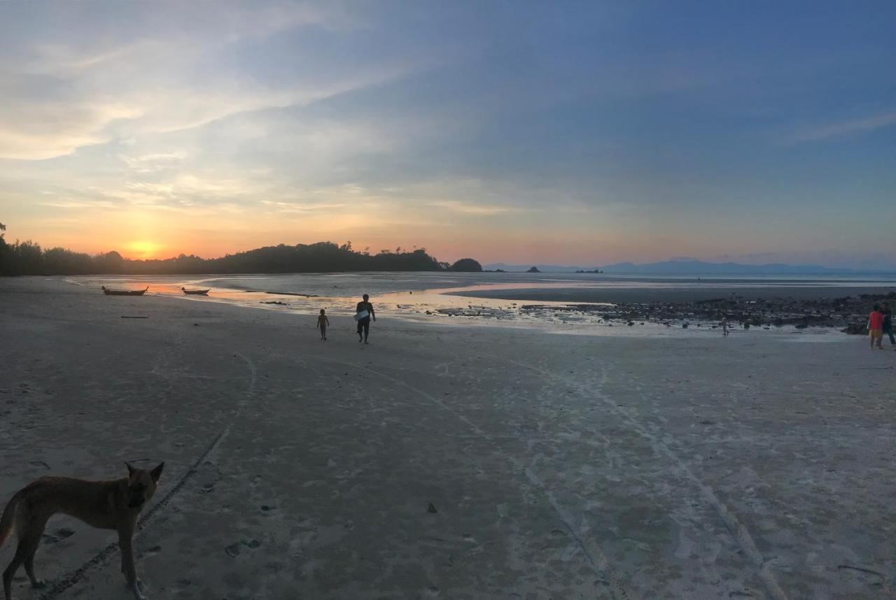Hotel Rasta House,,Koh Phayam Zewnętrze zdjęcie